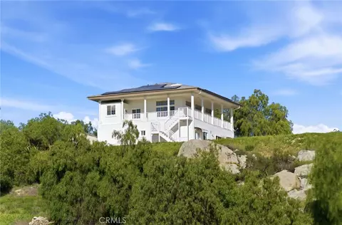 38595 Carolbee Ln, Temecula, CA 92592