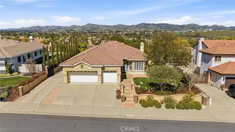 42715 Mountain Shadow Rd, Murrieta, CA 92562