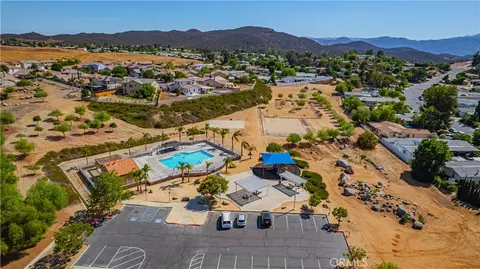View/Area - 33778 Wagon Train Dr, Wildomar, CA 92595 photo 8 of 11