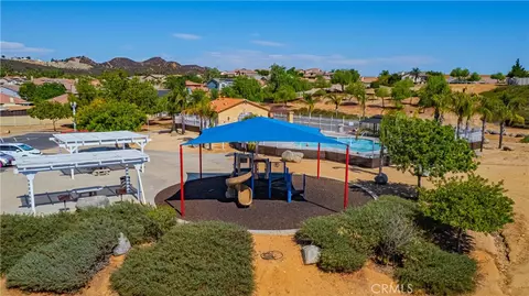 View/Area - 33778 Wagon Train Dr, Wildomar, CA 92595 photo 9 of 11