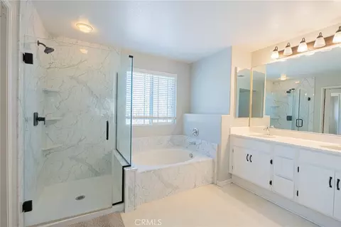 Bath - 40601 Cebu St, Temecula, CA 92591 photo 1 of 3