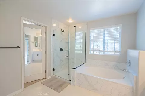 Bath - 40601 Cebu St, Temecula, CA 92591 photo 2 of 3