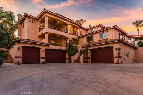 22088 Mustang Ct, Canyon Lake, CA 92587
