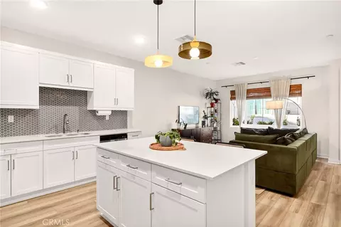 Kitchen - 35165 Rangpur, Fallbrook, CA 92028 photo 6 of 7