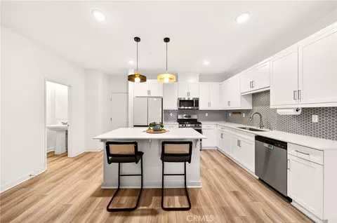Kitchen - 35165 Rangpur, Fallbrook, CA 92028 photo 4 of 7