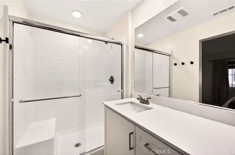 Bath - 35165 Rangpur, Fallbrook, CA 92028 photo 3 of 3