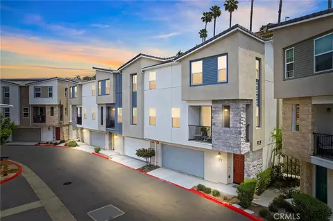 447 Fitzpatrick Rd #102B, San Marcos, CA 92069