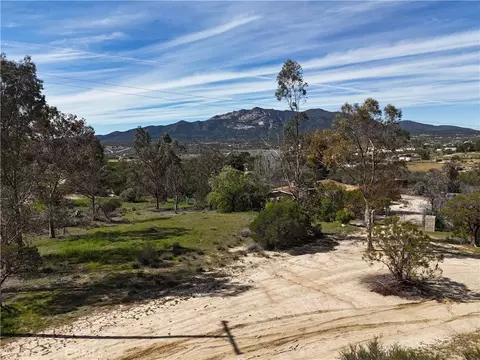 39175 Boulder Dr, Anza, CA 92539 photo 9