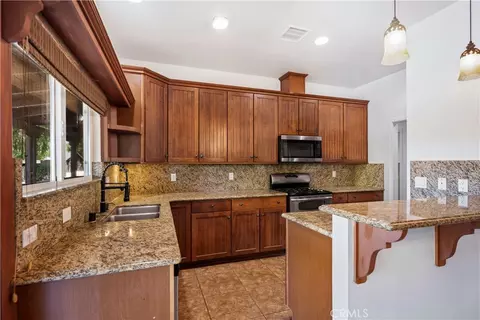 Kitchen - 38831 Pauba, Temecula, CA 92592 photo 2 of 2