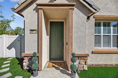 35715 Plume Ln, Murrieta, CA 92562