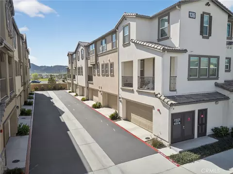 Exterior - 40379 Melrose Dr, Temecula, CA 92591 photo 5 of 12