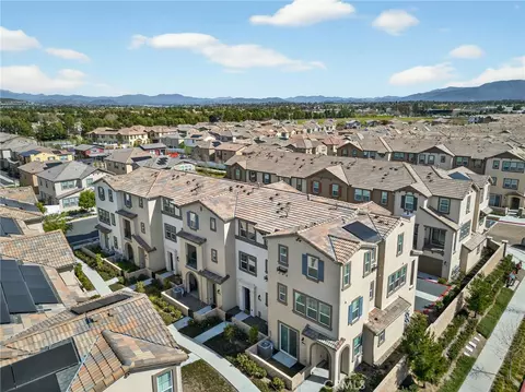 View/Area - 40379 Melrose Dr, Temecula, CA 92591 photo 2 of 9