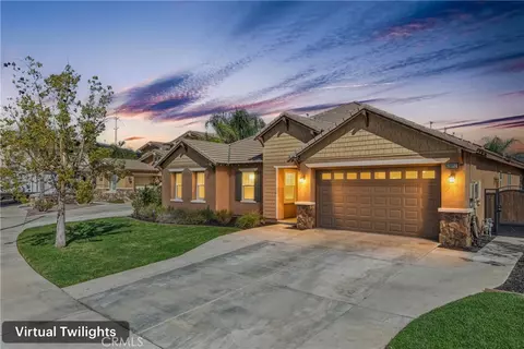 Exterior - 28552 Rustic Glen St, Menifee, CA 92584 photo 2 of 6