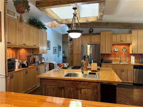 Kitchen - 57260 Ramsey Rd, Anza, CA 92539 photo 2 of 3