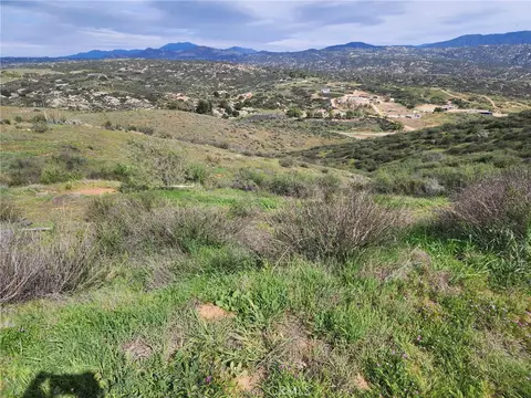 2 Silver Spgs, Sage, CA 92544