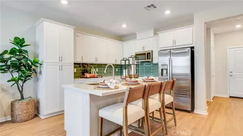 2809 E Amberley Privado, Ontario, CA 91762
