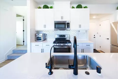 Kitchen - 35246 Blossom, Fallbrook, CA 92028 photo 4 of 4