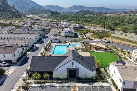 View/Area - 35246 Blossom, Fallbrook, CA 92028 photo 3 of 8