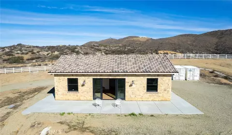 37219 Quarter Valley Rd, Temecula, CA 92592