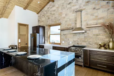 37219 Quarter Valley Rd, Temecula, CA 92592