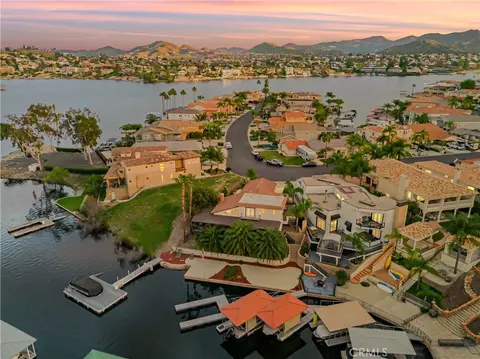22294 Whirlaway Ct, Canyon Lake, CA 92587