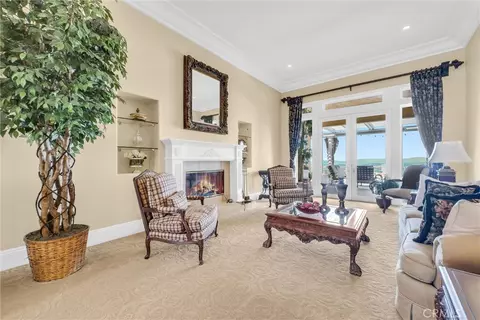 Living - 38525 Via De Oro, Temecula, CA 92592 photo 2 of 5