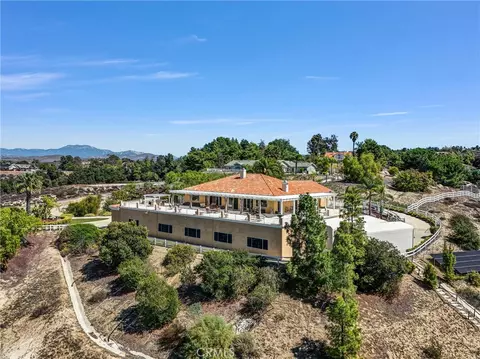 View/Area - 38525 Via De Oro, Temecula, CA 92592 photo 3 of 7