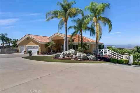 Exterior - 38525 Via De Oro, Temecula, CA 92592 photo 11 of 13