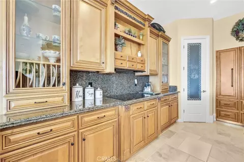 Kitchen - 38525 Via De Oro, Temecula, CA 92592 photo 4 of 8