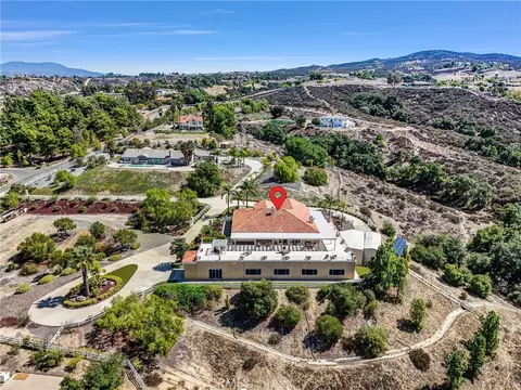 View/Area - 38525 Via De Oro, Temecula, CA 92592 photo 5 of 7
