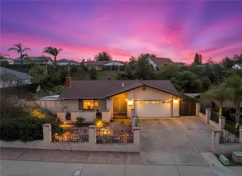 8423 Melrose Ln, El Cajon, CA 92021