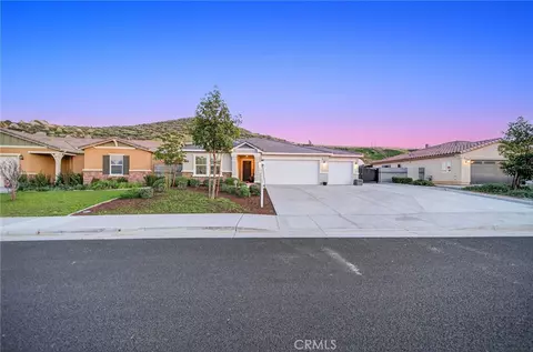 27777 Calle Talavera, Menifee, CA 92585