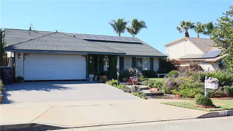 1626 Zinnia, Corona, CA 92882
