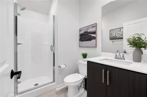 Bath - 39532 Tannat Dr, Temecula, CA 92591 photo 1 of 3