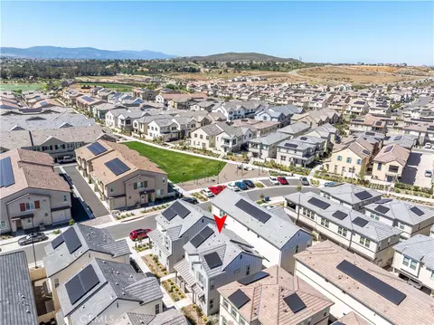 View/Area - 39532 Tannat Dr, Temecula, CA 92591 photo 3 of 17