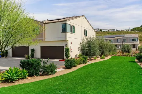 Exterior - 35103 Vintage Cv, Fallbrook, CA 92028 photo 2 of 19