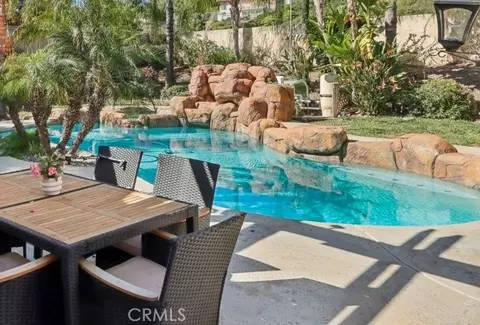 30 Villa Valtelena, Lake Elsinore, CA 92532