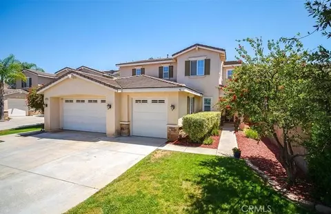 31961 Honeysuckle Cir, Winchester, CA 92596