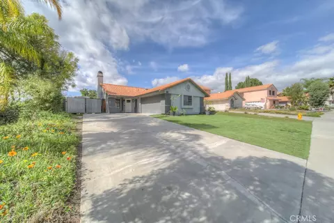 39885 Rustic Gln, Temecula, CA 92591