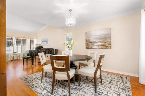 Dining - 30155 Campo Verde, Temecula, CA 92592 photo 1 of 4