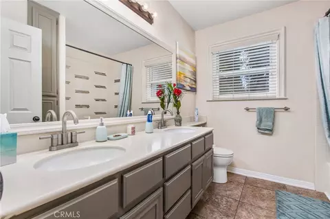 Bath - 30155 Campo Verde, Temecula, CA 92592 photo 3 of 4