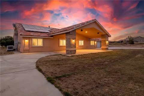 8755 Lilac Rd, Oak Hills, CA 92344