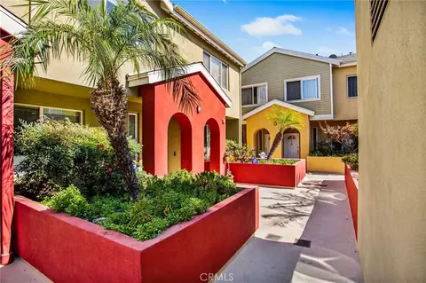 1500 Pine Ave #10, Long Beach, CA 90813