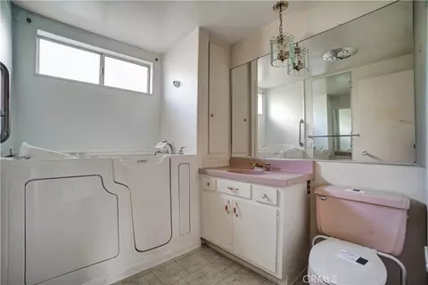Bath - 1006 N Orange, Fallbrook, CA 92028 photo 1 of 1