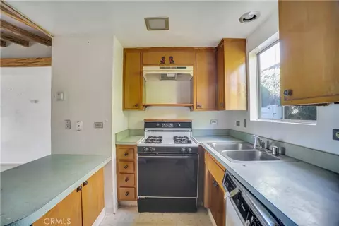 Kitchen - 1006 N Orange, Fallbrook, CA 92028 photo 2 of 3