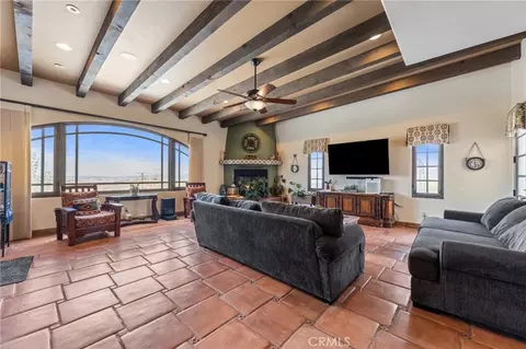 Living - 9075 Mesa Vista St, Apple Valley, CA 92308 photo 1 of 2