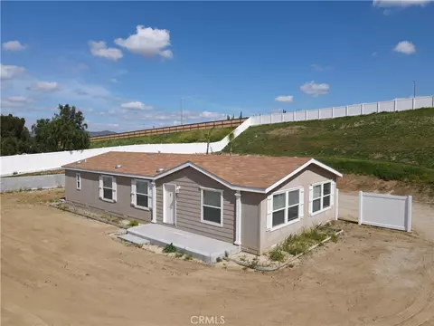 40104 Walcott, Temecula, CA 92591 photo 2