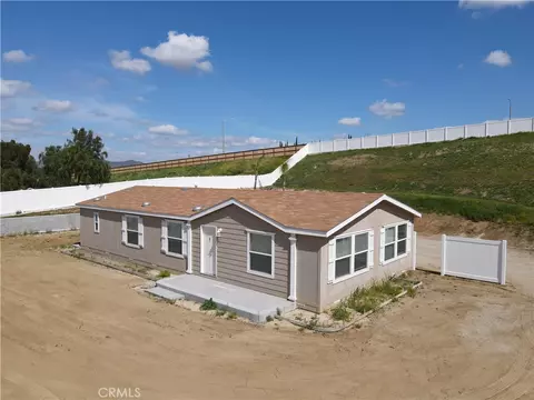 40104 Walcott, Temecula, CA 92591 photo 2