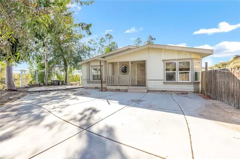 43870 Wilson Vly, Hemet, CA 92544