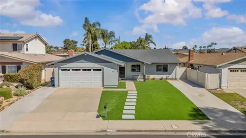 9325 Nalini Ct, Santee, CA 92071